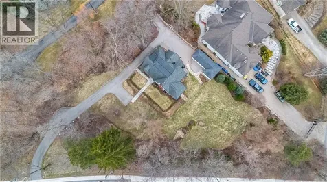 514 Wilson Street East Ancaster ON L9G 2C5