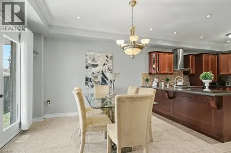 284 Normanhurst Avenue Hamilton ON L8N 5N4