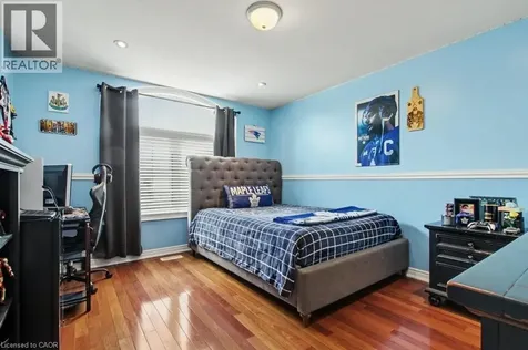 284 Normanhurst Avenue Hamilton ON L8N 5N4