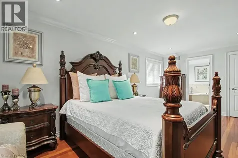 284 Normanhurst Avenue Hamilton ON L8N 5N4