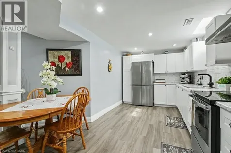 284 Normanhurst Avenue Hamilton ON L8N 5N4