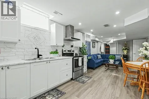 284 Normanhurst Avenue Hamilton ON L8N 5N4