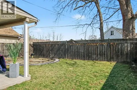 284 Normanhurst Avenue Hamilton ON L8N 5N4