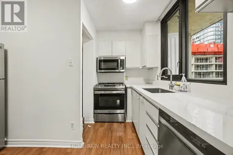 200 Bay Street Ottawa ON K1R 7W8