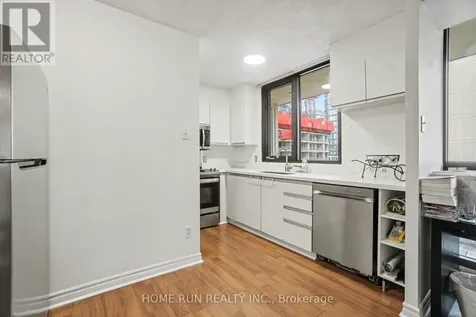 200 Bay Street Ottawa ON K1R 7W8
