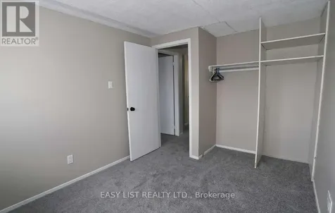 24 Baneberry Crescent Ottawa ON K2L 2Y4
