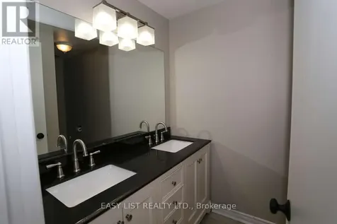 24 Baneberry Crescent Ottawa ON K2L 2Y4