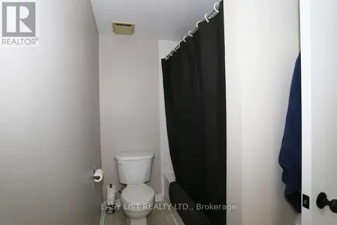 24 Baneberry Crescent Ottawa ON K2L 2Y4