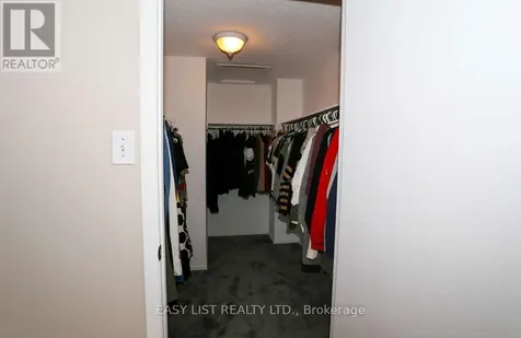 24 Baneberry Crescent Ottawa ON K2L 2Y4
