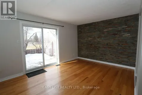 24 Baneberry Crescent Ottawa ON K2L 2Y4