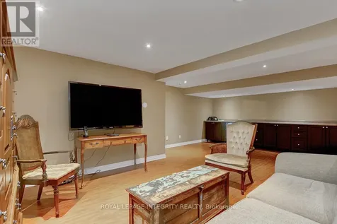 27 Birchview Road Ottawa ON K2G 3G3