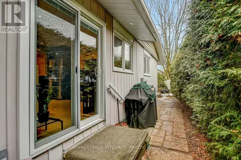 27 Birchview Road Ottawa ON K2G 3G3