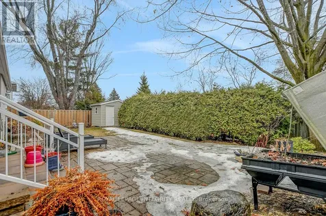 27 Birchview Road Ottawa ON K2G 3G3
