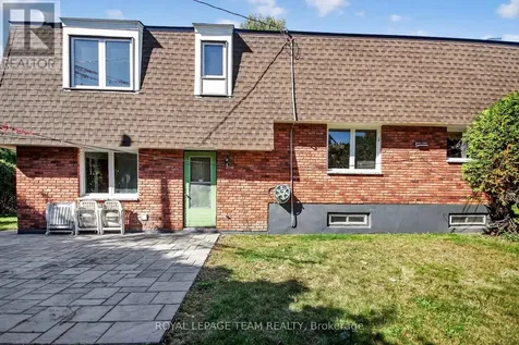 1900 Southampton Court Ottawa ON K2C 0W3