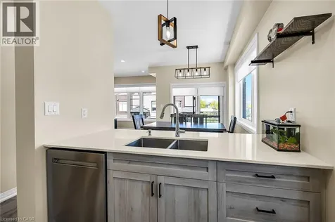 575 Woodward Avenue Hamilton ON L8H 6P2