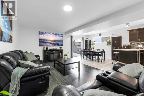 160 Wallace Avenue South Welland ON L3B 1R5