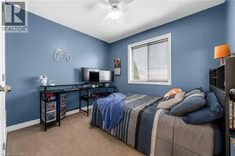 160 Wallace Avenue South Welland ON L3B 1R5