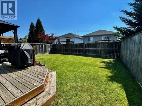 160 Wallace Avenue South Welland ON L3B 1R5