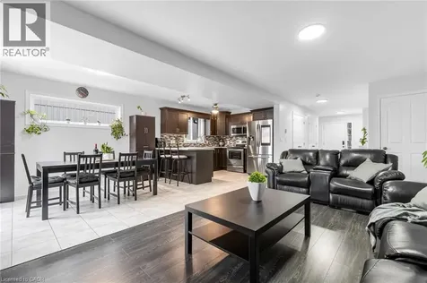 160 Wallace Avenue South Welland ON L3B 1R5