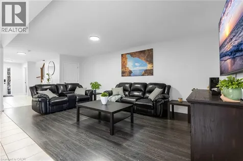 160 Wallace Avenue South Welland ON L3B 1R5