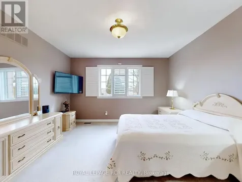 9 Bill Knowles Street Uxbridge ON L9P 0E5