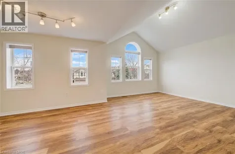 1 Ginger Court Guelph ON N1G 4Z9