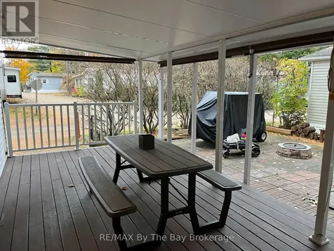85 Theme Park Drive Wasaga Beach ON L9Z 1X7