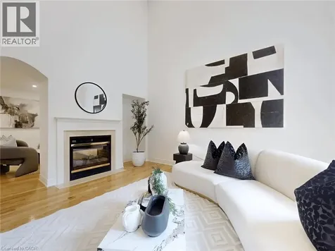 2238 Lyndhurst Drive Oakville ON L6H 7V4