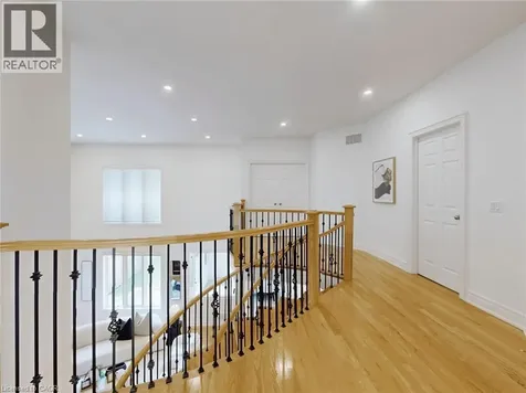2238 Lyndhurst Drive Oakville ON L6H 7V4