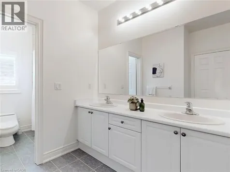 2238 Lyndhurst Drive Oakville ON L6H 7V4