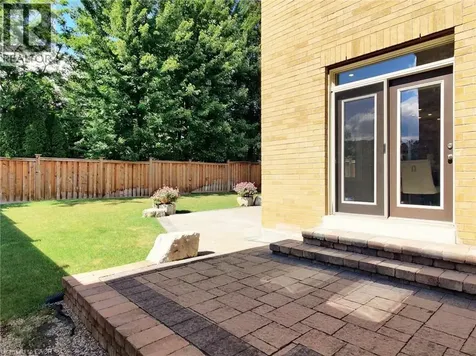2238 Lyndhurst Drive Oakville ON L6H 7V4
