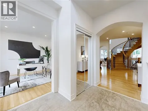 2238 Lyndhurst Drive Oakville ON L6H 7V4