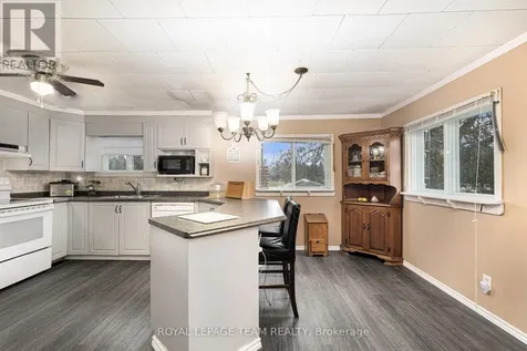 88 Bay Road Rideau Lakes ON K0G 1L0
