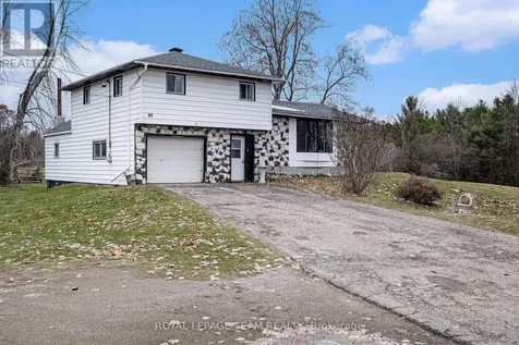 88 Bay Road Rideau Lakes ON K0G 1L0