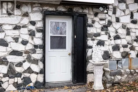 88 Bay Road Rideau Lakes ON K0G 1L0