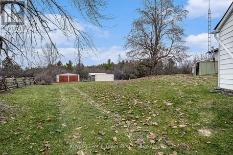 88 Bay Road Rideau Lakes ON K0G 1L0