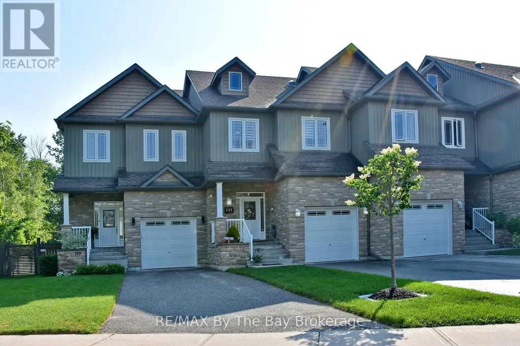 121 45th Street North Wasaga Beach ON L9Z 1Z4