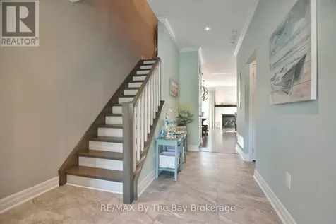 121 45th Street North Wasaga Beach ON L9Z 1Z4
