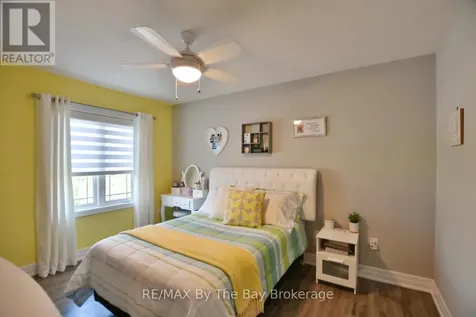 121 45th Street North Wasaga Beach ON L9Z 1Z4