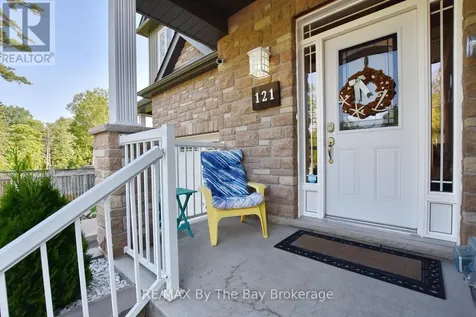 121 45th Street North Wasaga Beach ON L9Z 1Z4