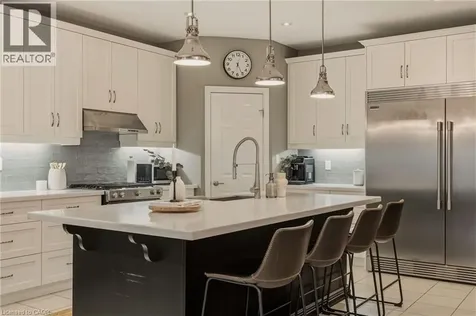 39 Turi Drive Hamilton ON L9B 0E2