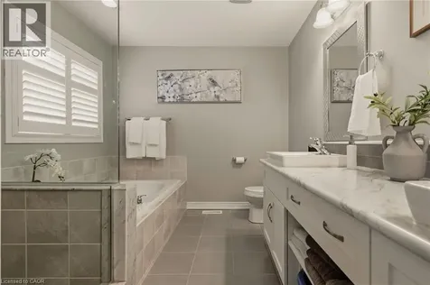 39 Turi Drive Hamilton ON L9B 0E2