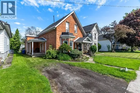 215 Grand Avenue East Chatham ON N7L 1W3