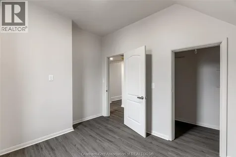 215 Grand Avenue East Chatham ON N7L 1W3