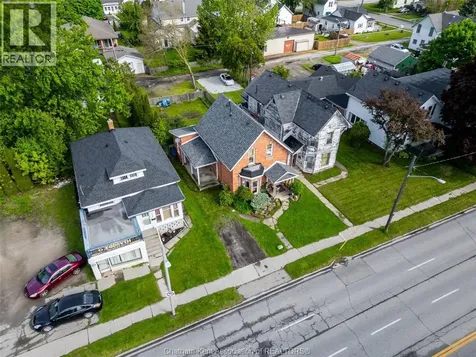 215 Grand Avenue East Chatham ON N7L 1W3