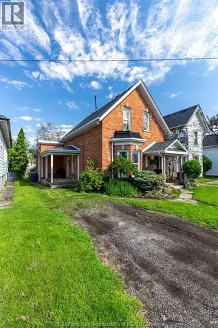 215 Grand Avenue East Chatham ON N7L 1W3