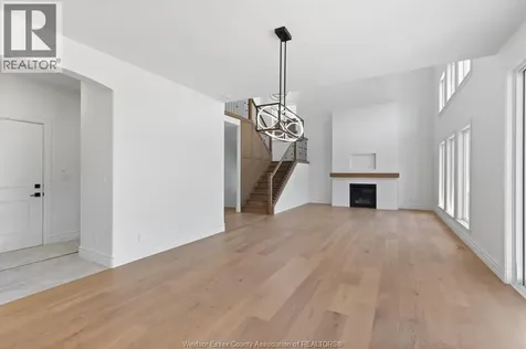 1198 Campana Crescent Lakeshore ON N8L 0K3