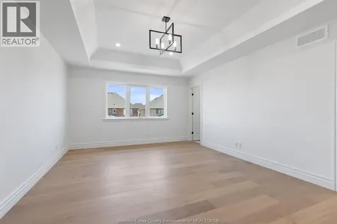 1198 Campana Crescent Lakeshore ON N8L 0K3