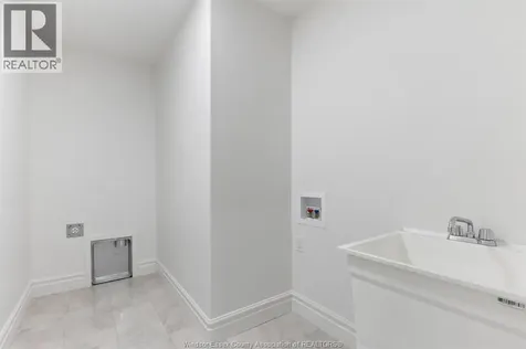 1198 Campana Crescent Lakeshore ON N8L 0K3