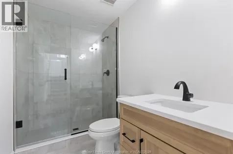 1198 Campana Crescent Lakeshore ON N8L 0K3